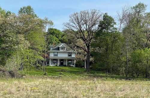 Blue Mounds House | Brigham Farmhouse- Driftless Wisconsin Gem