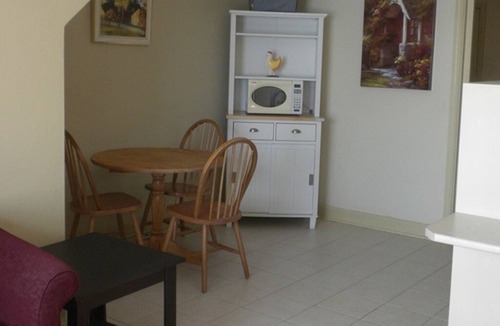 Thunder Bay Apartment | Bright 1 BDM Apt near airport/restaurants/transit + hideabed/freestreet parking