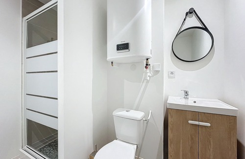 Cuxac-dʼAude Apartment | Bright 1-bedroom apartment