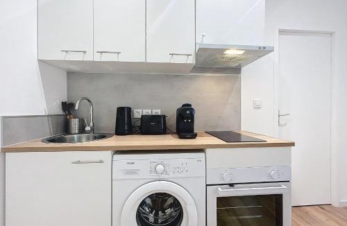 Cuxac-dʼAude Apartment | Bright 1-bedroom apartment