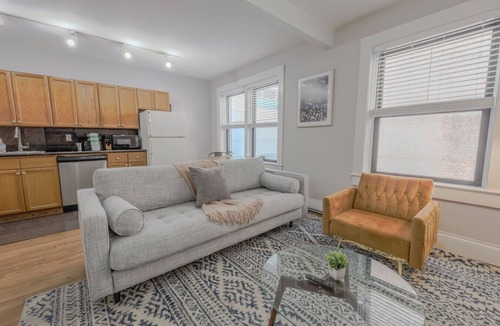 Theatre District Apartment | Bright 1 Bedroom | Downtown Boston