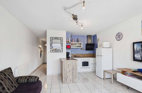 Le Grau-dʼAgde Apartment | Bright 1-Bedroom Apartment, 6 Sleeps, Near Beach in Grau d'Agde