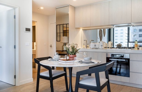 West Melbourne Apartment | Bright 1B West Melbourne apt w free parking #2