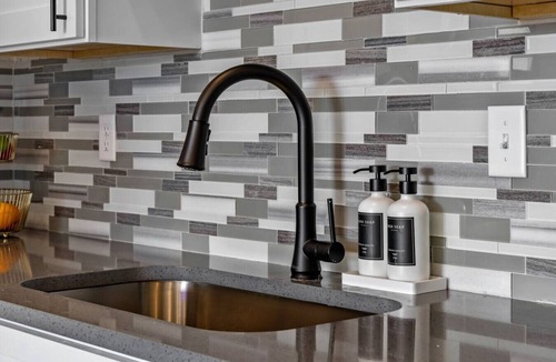 South Nashville Apartment | Bright 1BR Apt – Walk to Downtown Nashville