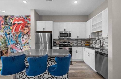 South Nashville Apartment | Bright 1BR Apt – Walk to Downtown Nashville