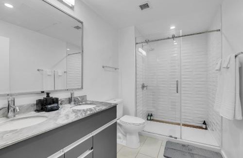 Downtown Tulsa Apartment | Bright 1BR Near BOKCenter-Gym,Lounge,Balcony,PetOK
