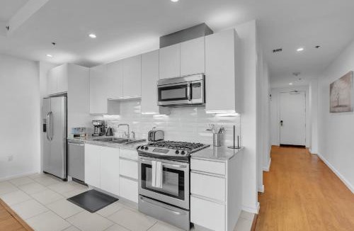 Downtown Tulsa Apartment | Bright 1BR Near BOKCenter-Gym,Lounge,Balcony,PetOK