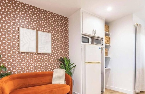 Ladera Heights Apartment | Bright 1BR | Patio | LAX | SoFi Stadium | Beaches