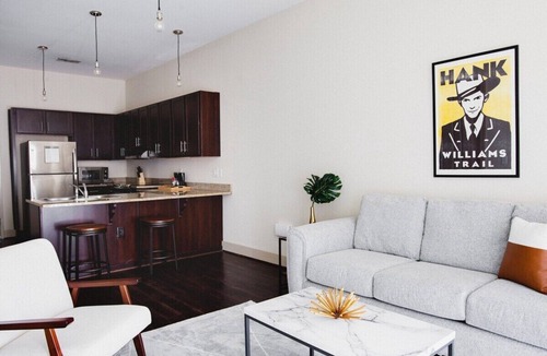 Montgomery Apartment | Bright 1BR Retreat | Capitol Access