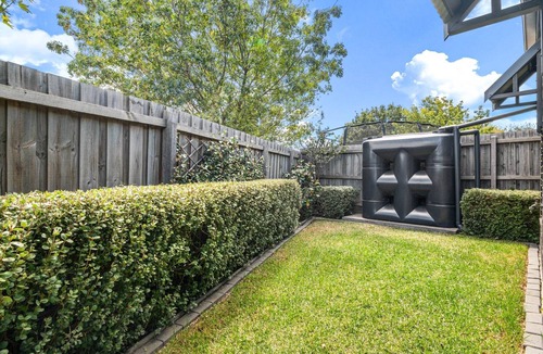 Glenroy Apartment | Bright 2-Bed Glenroy Home with Courtyard