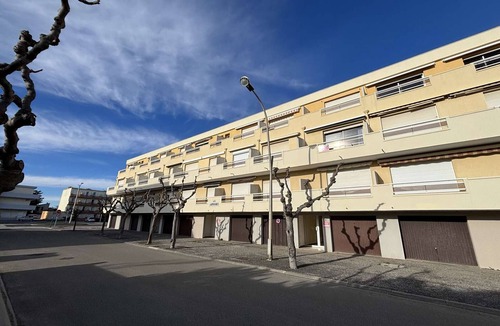 Port-la-Nouvelle Apartment | Bright 2-Bedroom Apartment with Balconies, 250m from Beach