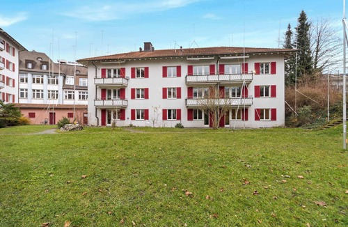 Alt-Wiedikon Apartment | Bright 2-Bedroom Apartment near Museum Rietberg, Zürich