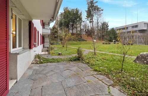 Alt-Wiedikon Apartment | Bright 2-Bedroom Apartment near Museum Rietberg, Zürich