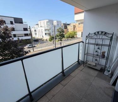 Petit-Colombes Apartment | Bright 2-bedroom apartment with balcony, ideal for a stay in Paris