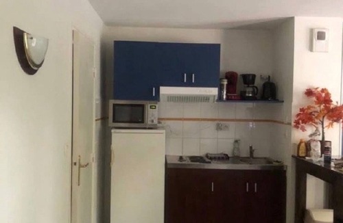 La Roche-Posay Apartment | Bright 2-Bedroom Apartment near Spas - Shared Pool, WIFI