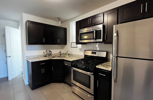 West Bucktown Apartment | Bright 2-Bedroom Logan Square Apartment – Your Perfect Chicago Base