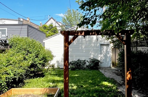 West Bucktown Apartment | Bright 2-Bedroom Logan Square Apartment – Your Perfect Chicago Base
