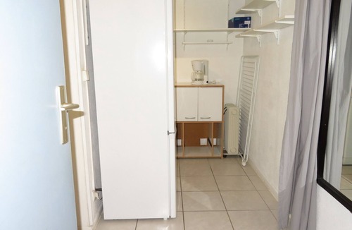 Sete Apartment | Bright 2-room flat with loggia and parking in Sète