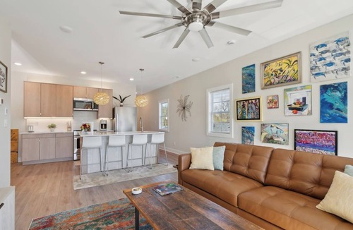 Germantown Apartment | Bright 2Bd/2ba for Bourbon Trail- Priv Parking!
