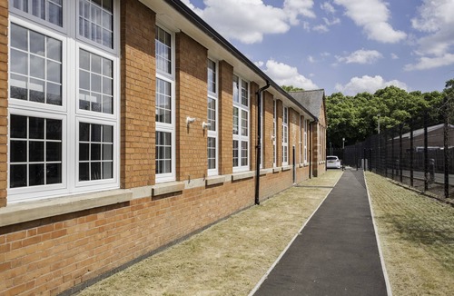 Worksop Apartment | Bright 2bed Apartment in Worksop