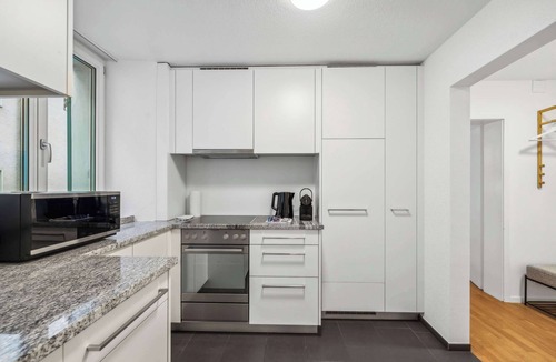 Kriens Apartment | Bright 2BR Kriens Apt - 10min to Lucerne + Parking