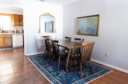 Mobile Apartment | Bright 2BR Retreat | Pet-Friendly Stay