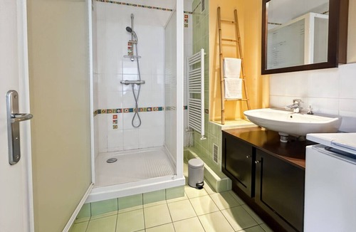 Tours Apartment | Bright 3 bed apartment Tours Nord