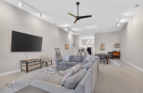 Holland Apartment | Bright 3-Bedroom Downtown Holland Apartment