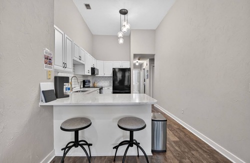 Holland Apartment | Bright 3-Bedroom Downtown Holland Apartment
