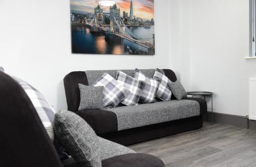 Southampton House | Bright 3bed Home Ideal Location & Free Parking