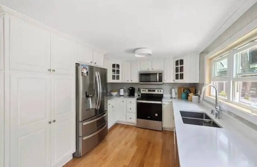 Scarborough House | Bright 3BR Home at Pine Point Beach