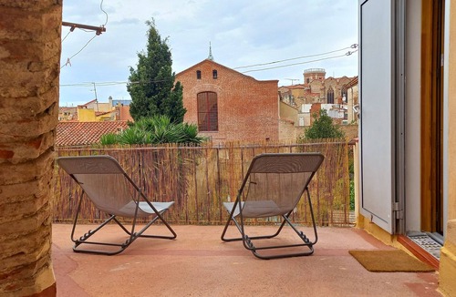 Les Platanes Apartment | Bright 40m² T2 with terrace overlooking the cathedral