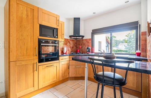 Saint-Privat-des-Vieux House | Bright and large loft style cottage with jacuzzi and sauna.