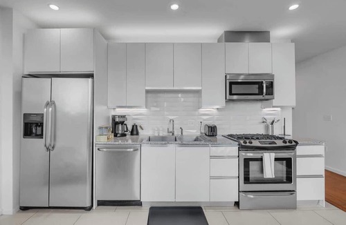 Downtown Tulsa Apartment | Bright & Airy 1BD in Tulsa with Onsite Gym