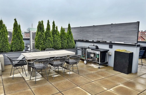 Red Hook Condo | Bright, airy Red Hook 2bd/2ba