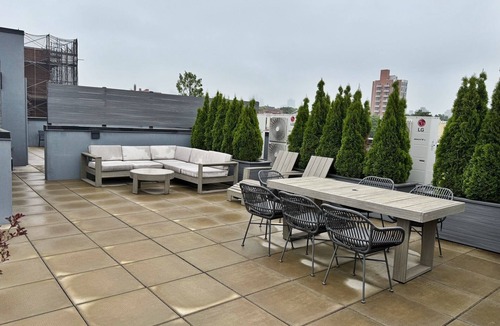 Red Hook Condo | Bright, airy Red Hook 2bd/2ba