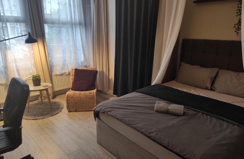 Cranbrook House | Bright & Airy Spacious Double Room