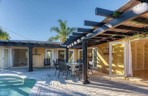 Juno Beach House | Bright and Airy Palm Beach Gardens Gem