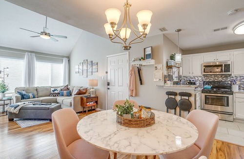 Monticello Condo | Bright and beautifully updated loft condo-GREAT Amenities-30 night min!