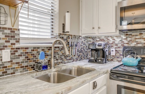 Monticello Condo | Bright and beautifully updated loft condo-GREAT Amenities-30 night min!