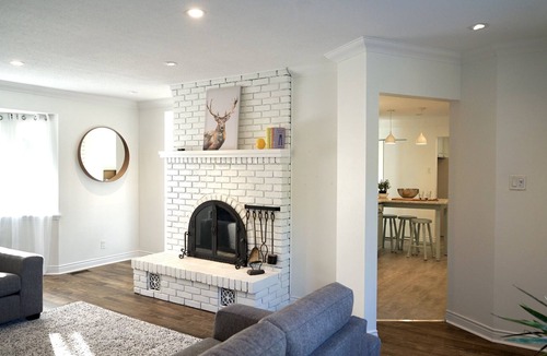 Wellington House | Bright and breezy cottage in the Village of Wellington - Long-Stay Rental