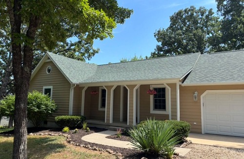Rolla House | Bright and Charming 2BR, Office home. Near MO S&T, Great Eats & Local Shopping!