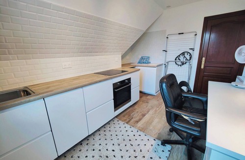 La Courneuve House | Bright and Comfortable Private Home