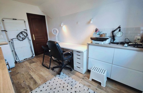 La Courneuve House | Bright and Comfortable Private Home