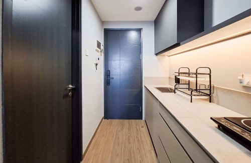 Panunggangan Utara Apartment | Bright And Cozy 1Br At Collins Boulevard Apartment
