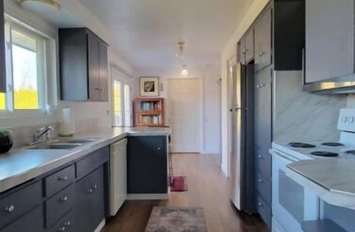 Kent House | Bright and cozy home.