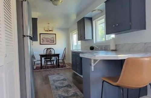 Kent House | Bright and cozy home.