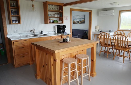Cape Sable Island Cottage | Bright and Cozy Oceanview Cottage - minutes from white-sand beaches