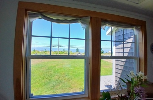 Cape Sable Island Cottage | Bright and Cozy Oceanview Cottage - minutes from white-sand beaches
