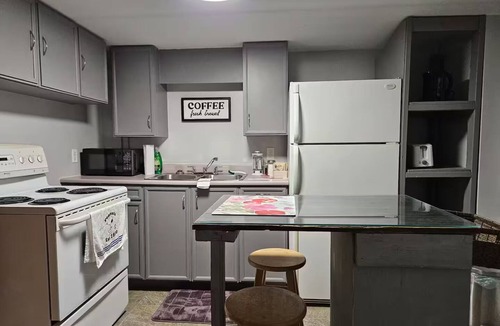 Riverview Apartment | Bright and Cozy Studio